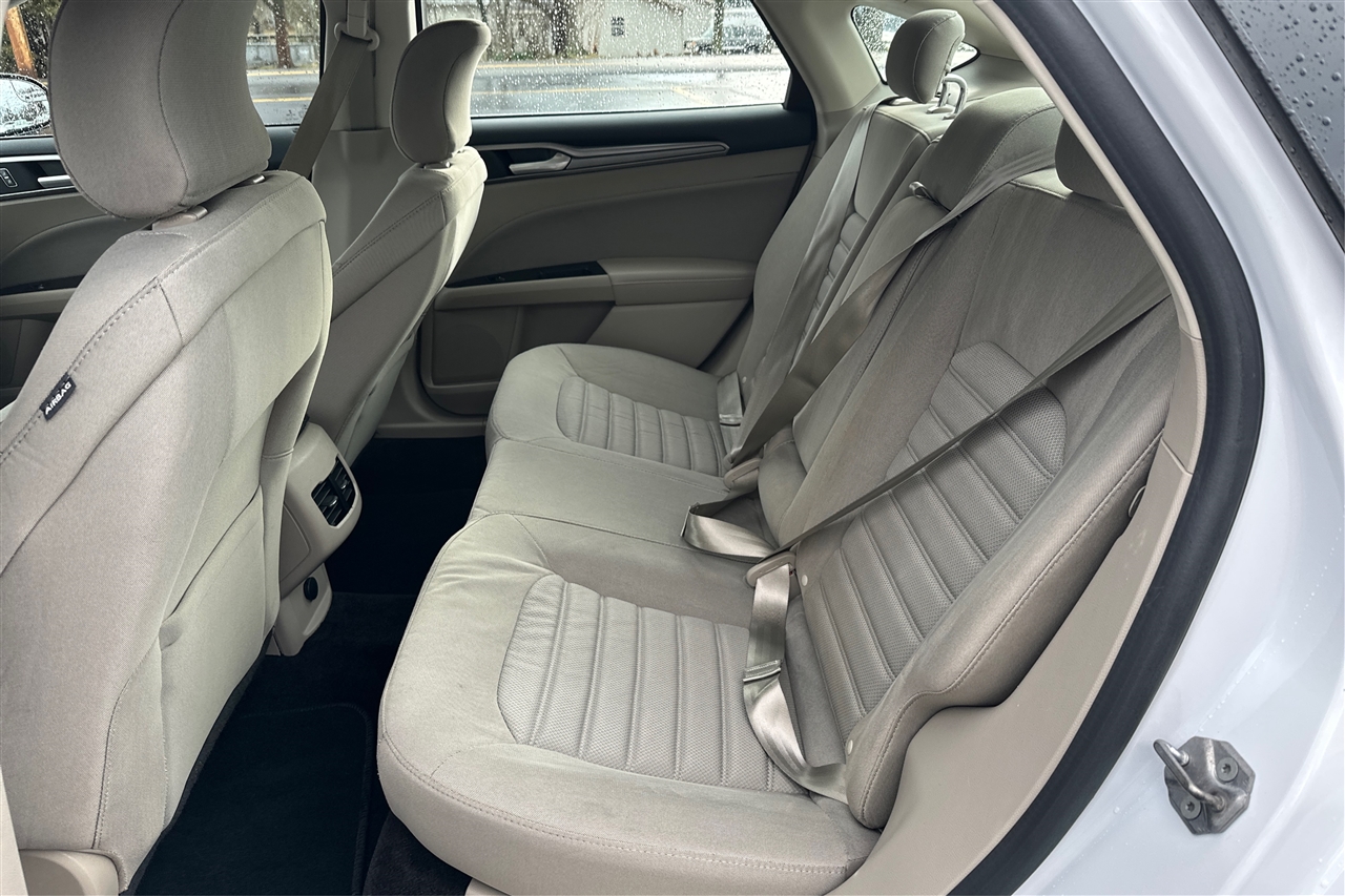 Ford Fusion SE 4D Sedan 2017