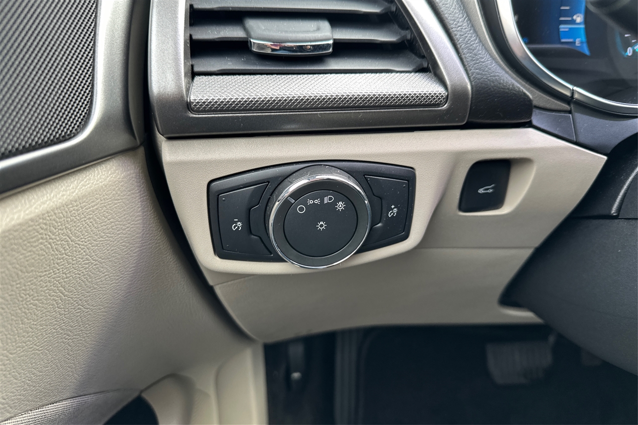 Ford Fusion SE 4D Sedan 2017