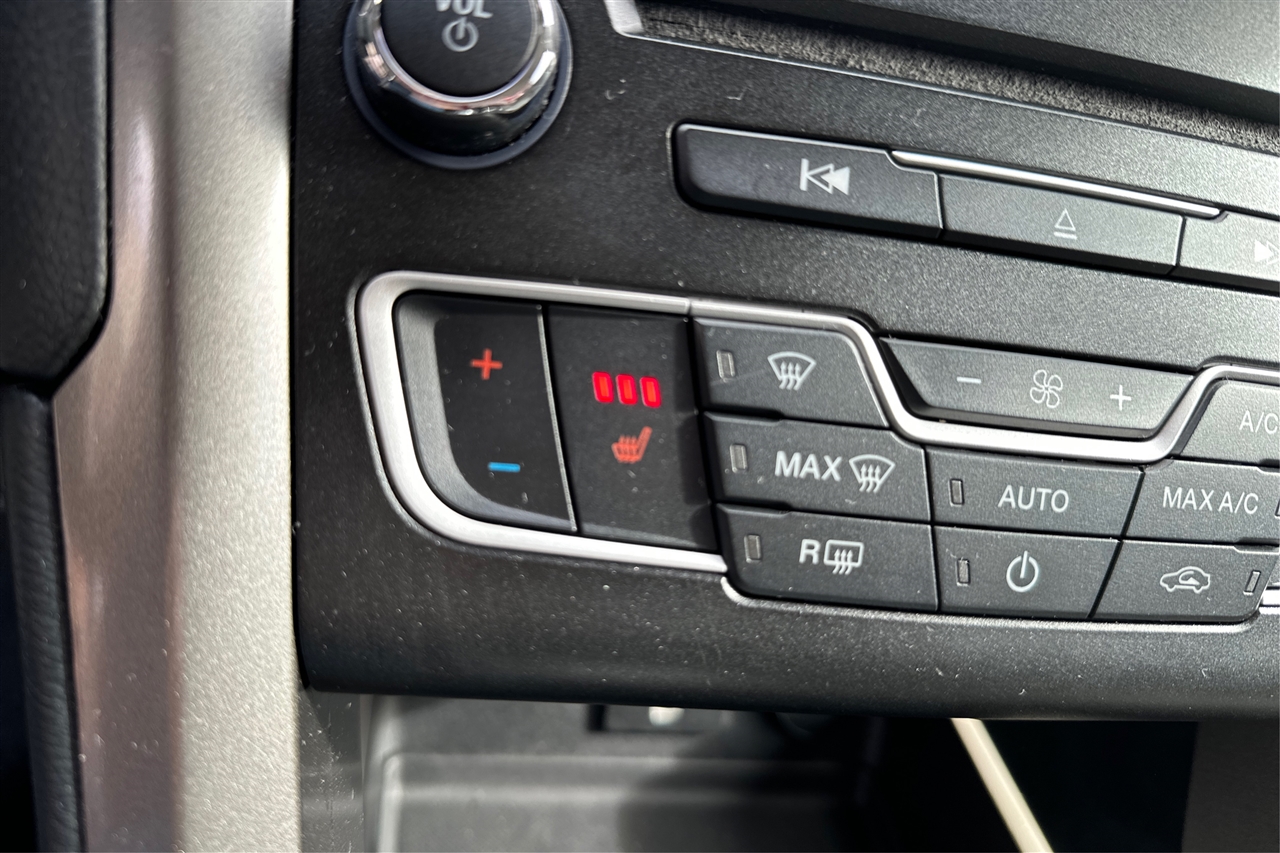 Ford Fusion SE 4D Sedan 2017