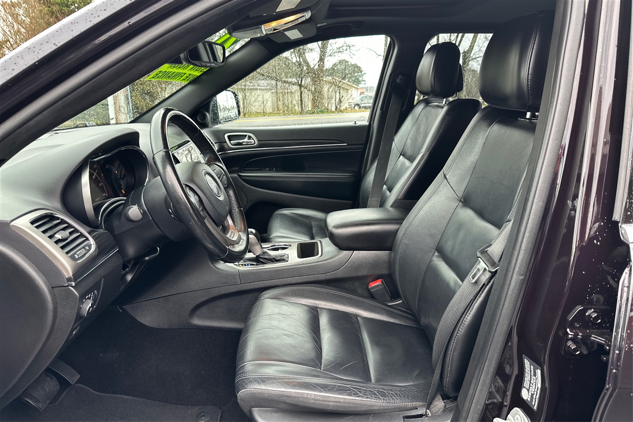 Jeep Grand Cherokee Limited 4D SUV RWD 2021