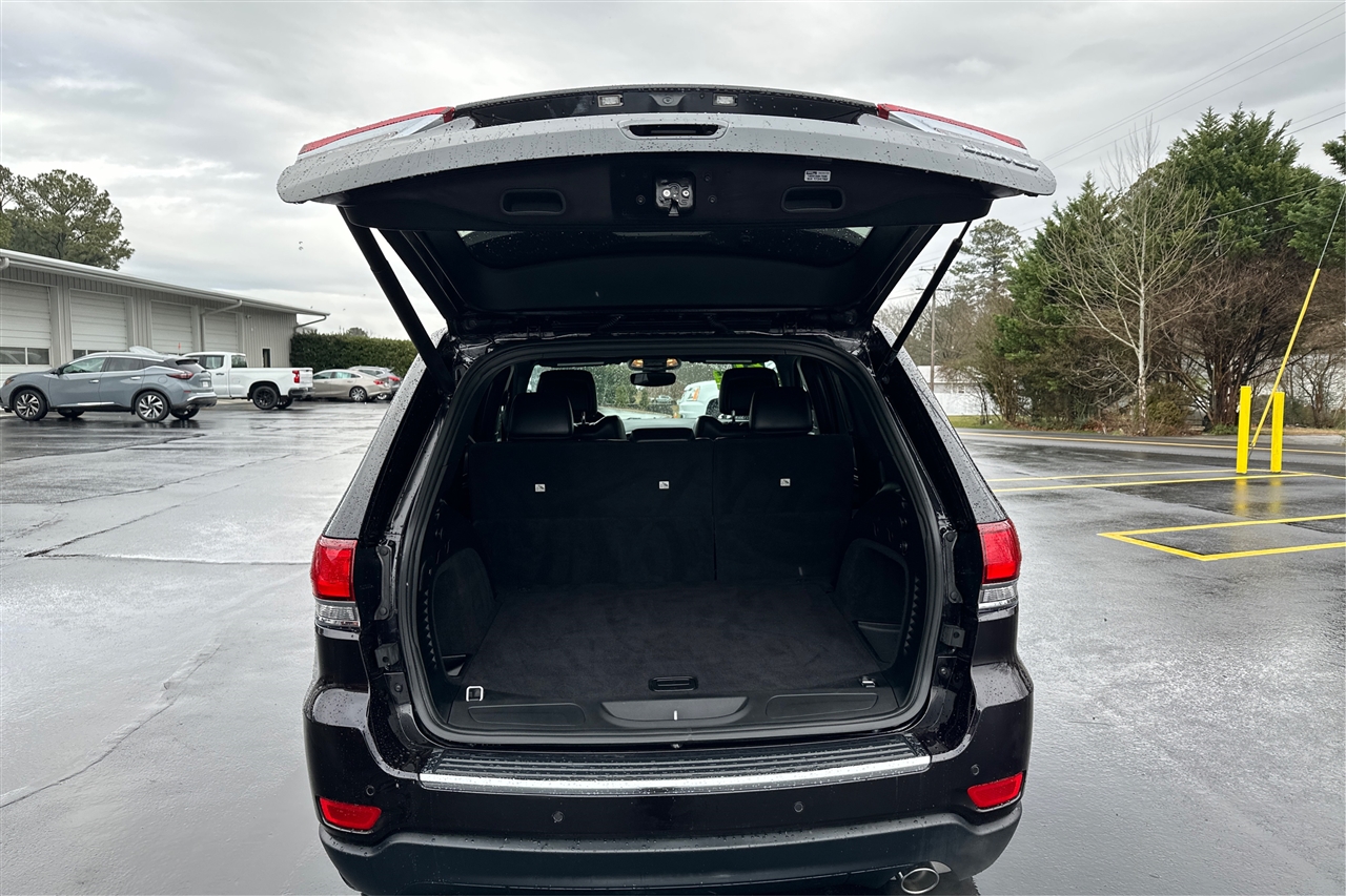 Jeep Grand Cherokee Limited 4D SUV RWD 2021