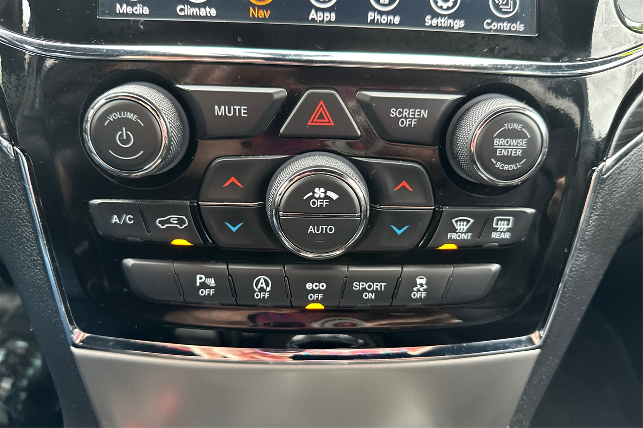 Jeep Grand Cherokee Limited 4D SUV RWD 2021