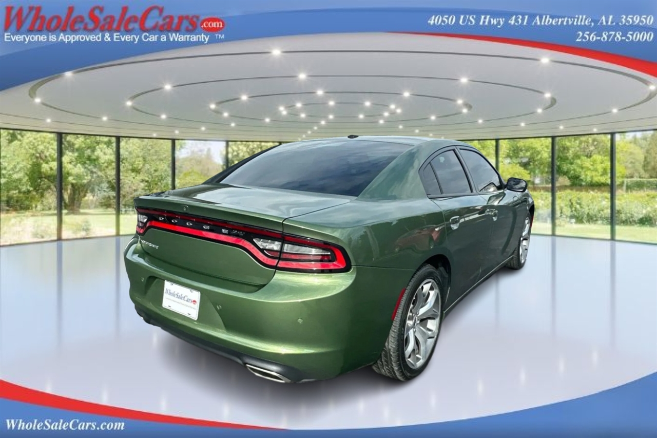Dodge Charger SXT 4D Sedan 2022