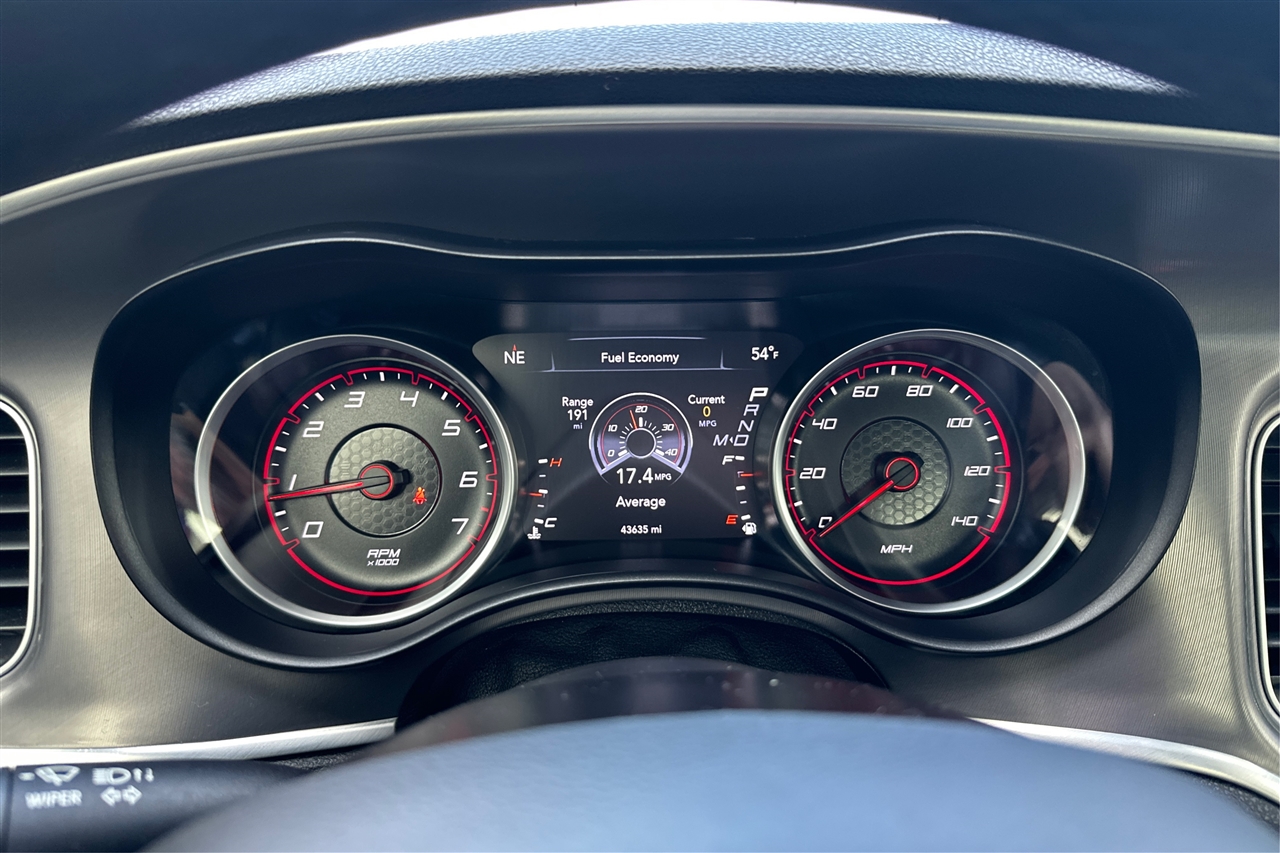 Dodge Charger SXT 4D Sedan 2022