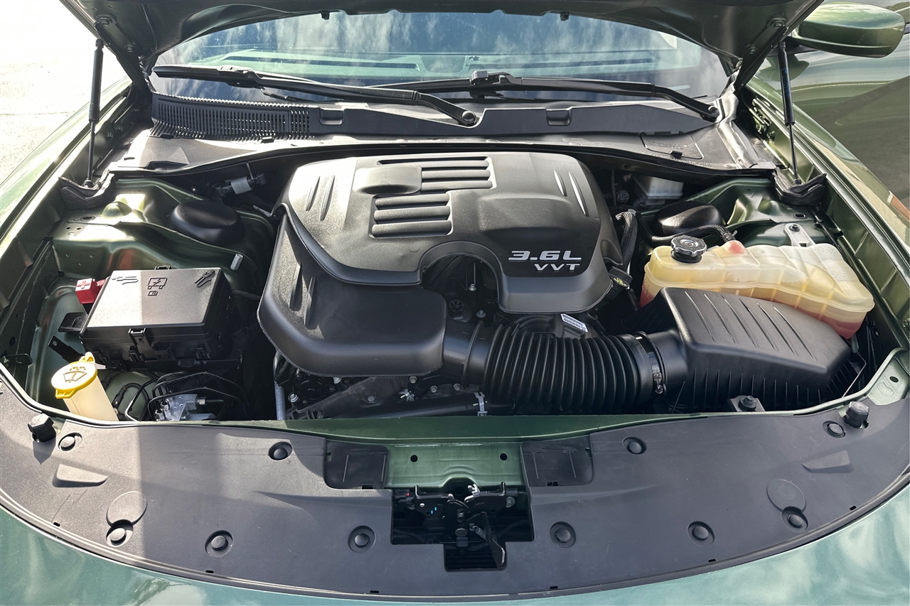 Dodge Charger SXT 4D Sedan 2022