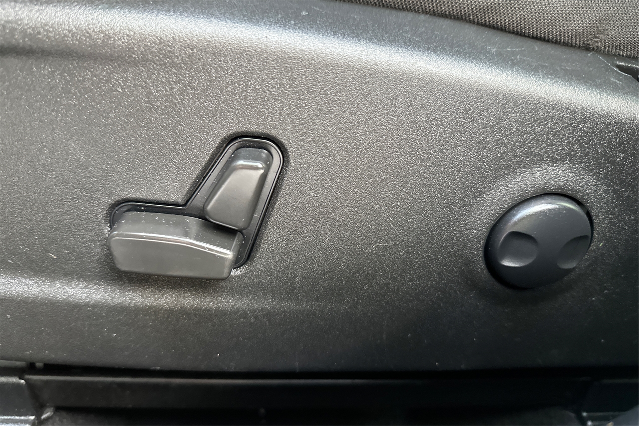 Dodge Charger SXT 4D Sedan 2022