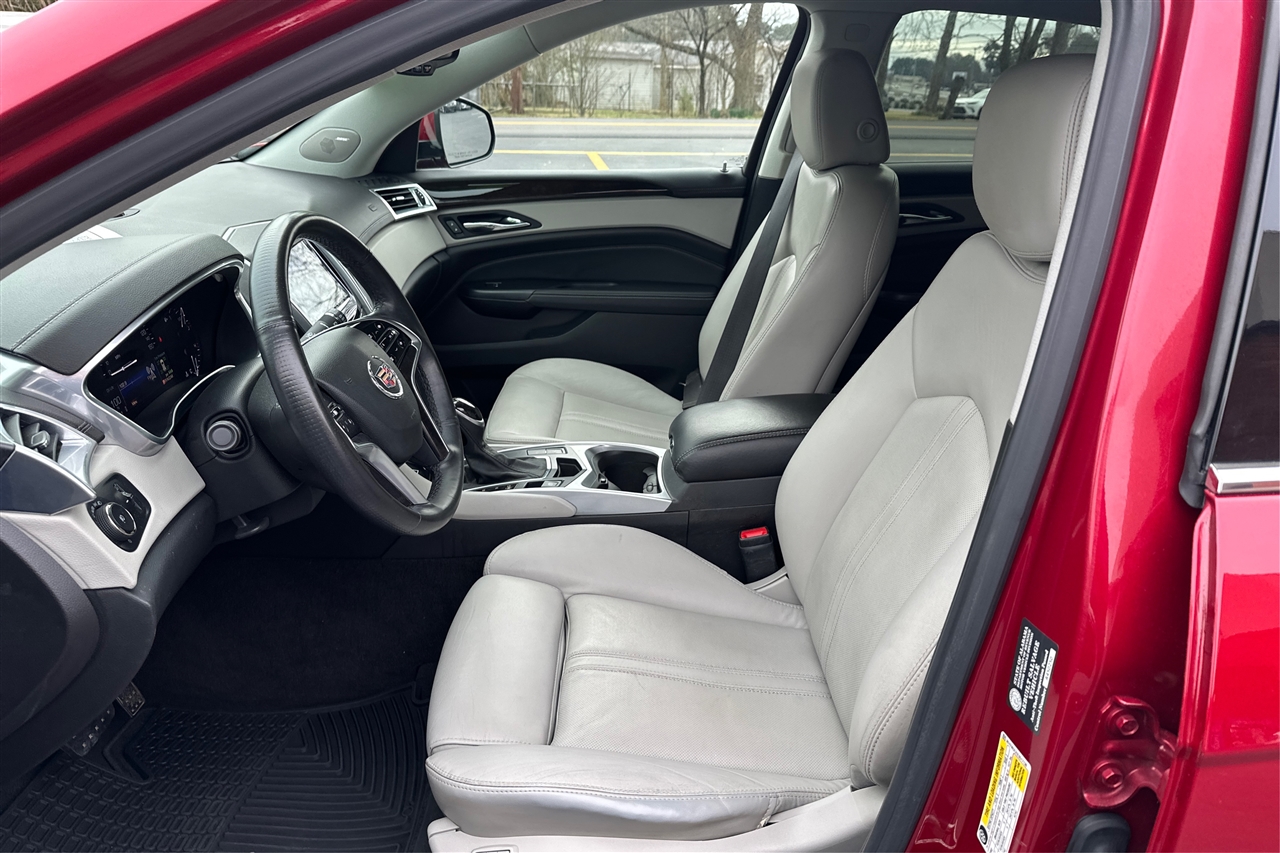 Cadillac SRX Performance 4D SUV FWD 2014