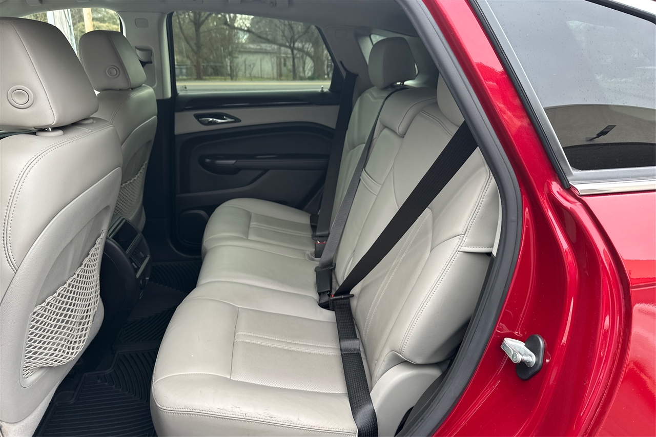 Cadillac SRX Performance 4D SUV FWD 2014