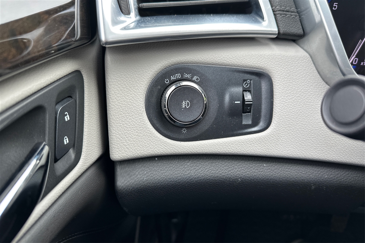 Cadillac SRX Performance 4D SUV FWD 2014