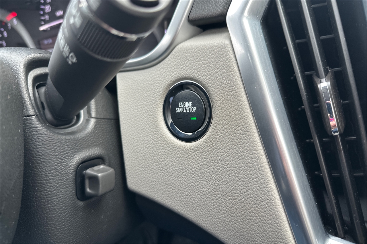 Cadillac SRX Performance 4D SUV FWD 2014