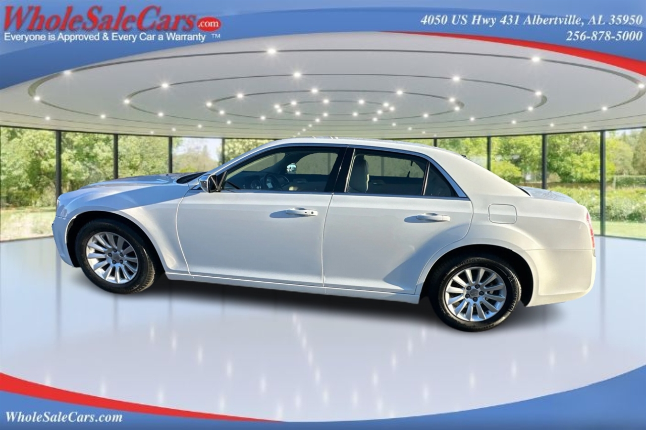Chrysler 300 Base 4D Sedan 2013