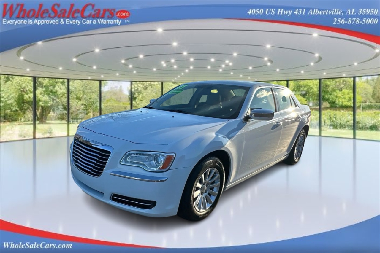 Chrysler 300 Base 4D Sedan 2013