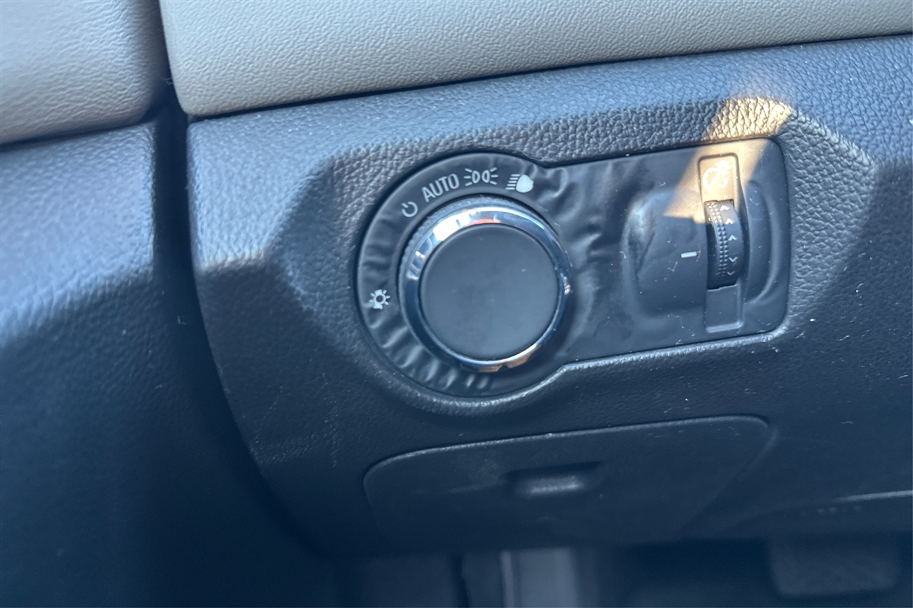 Chevrolet Cruze LS 4D Sedan 2014