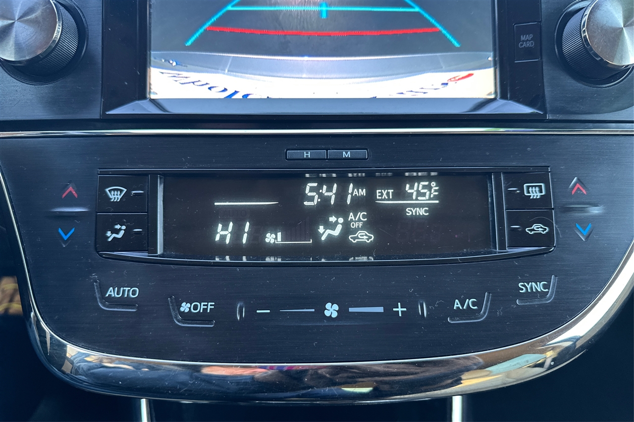 Toyota Avalon Limited 4D Sedan 2015