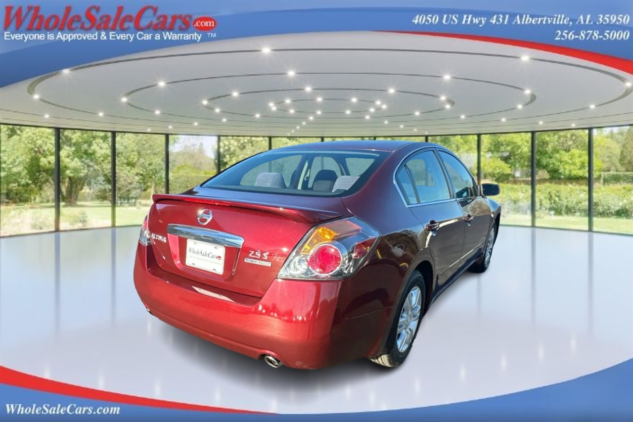 Nissan Altima S 4D Sedan 2011