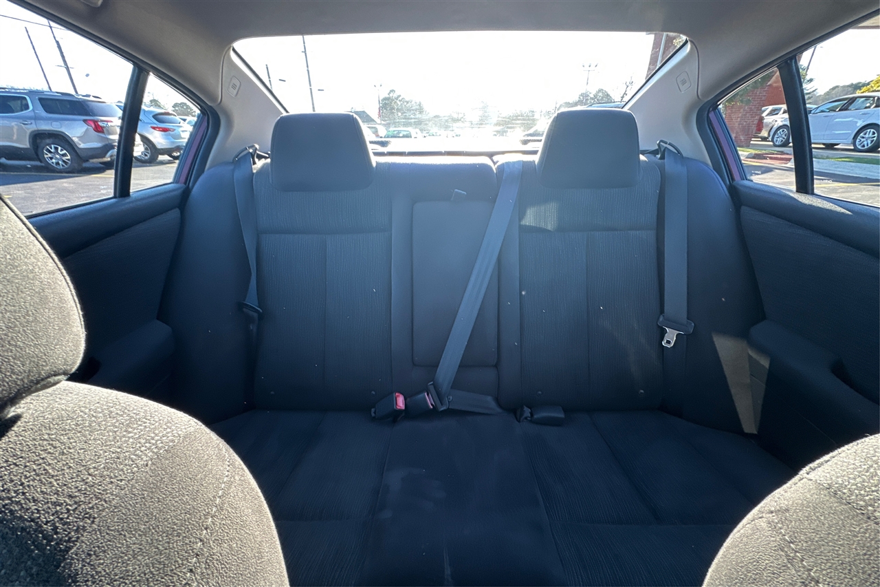 Nissan Altima S 4D Sedan 2011