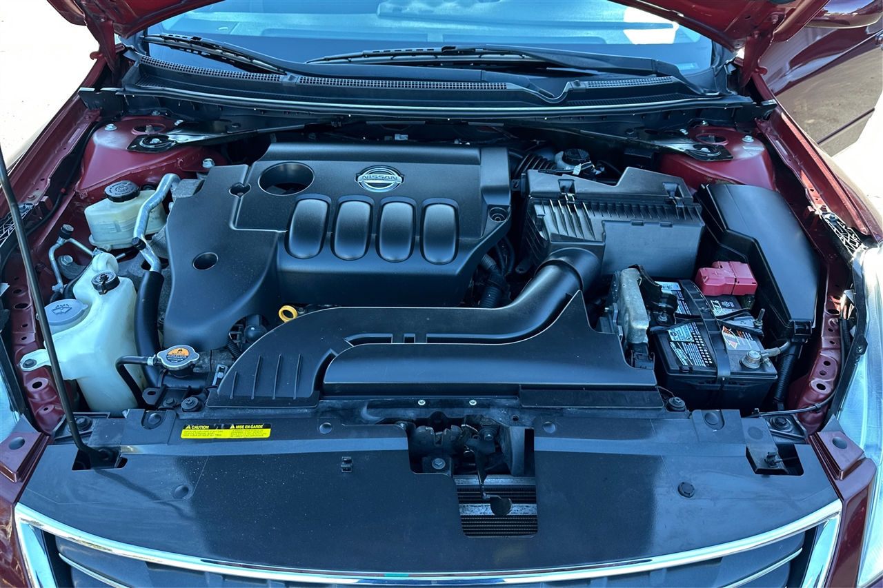 Nissan Altima S 4D Sedan 2011