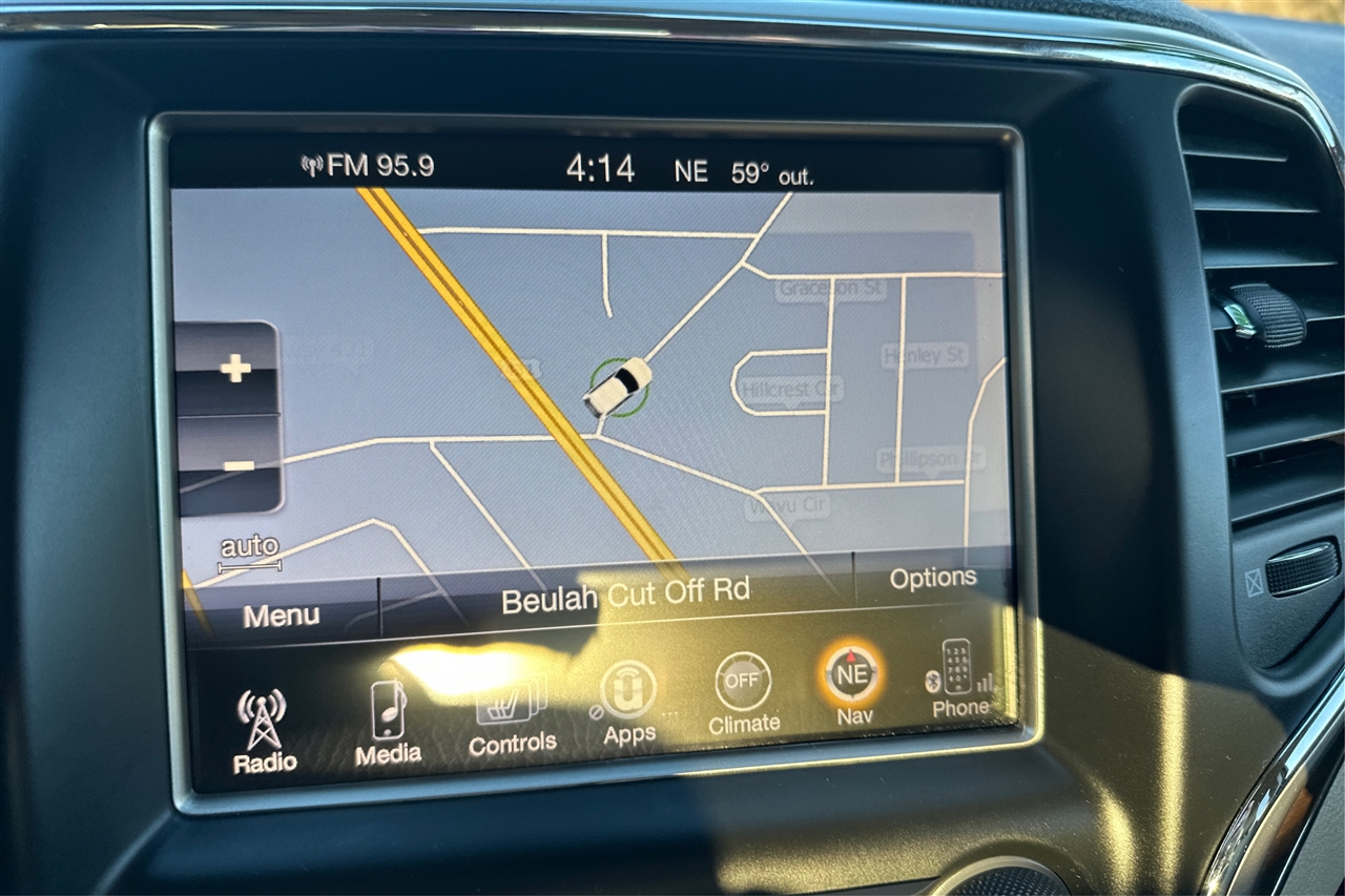 Jeep Grand Cherokee Limited 4D SUV RWD 2015