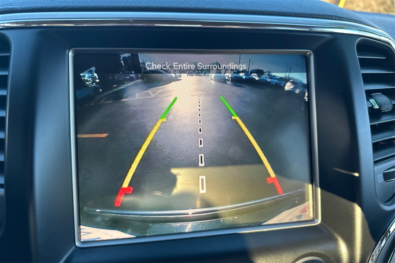 Jeep Grand Cherokee Limited 4D SUV RWD 2015