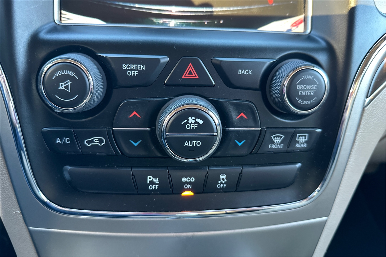 Jeep Grand Cherokee Limited 4D SUV RWD 2015