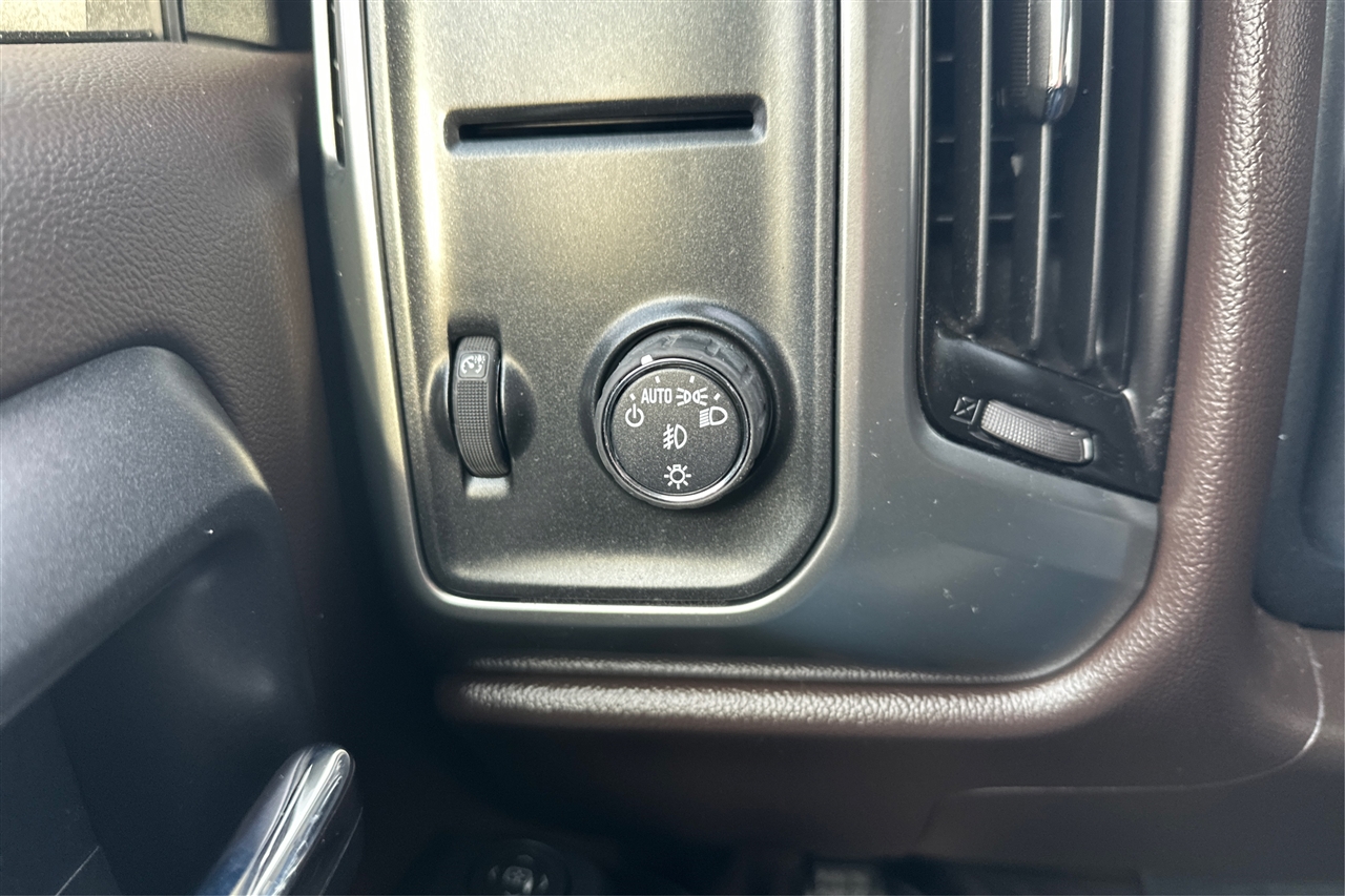 Chevrolet Silverado 1500 1LT Crew Cab 2WD 2017