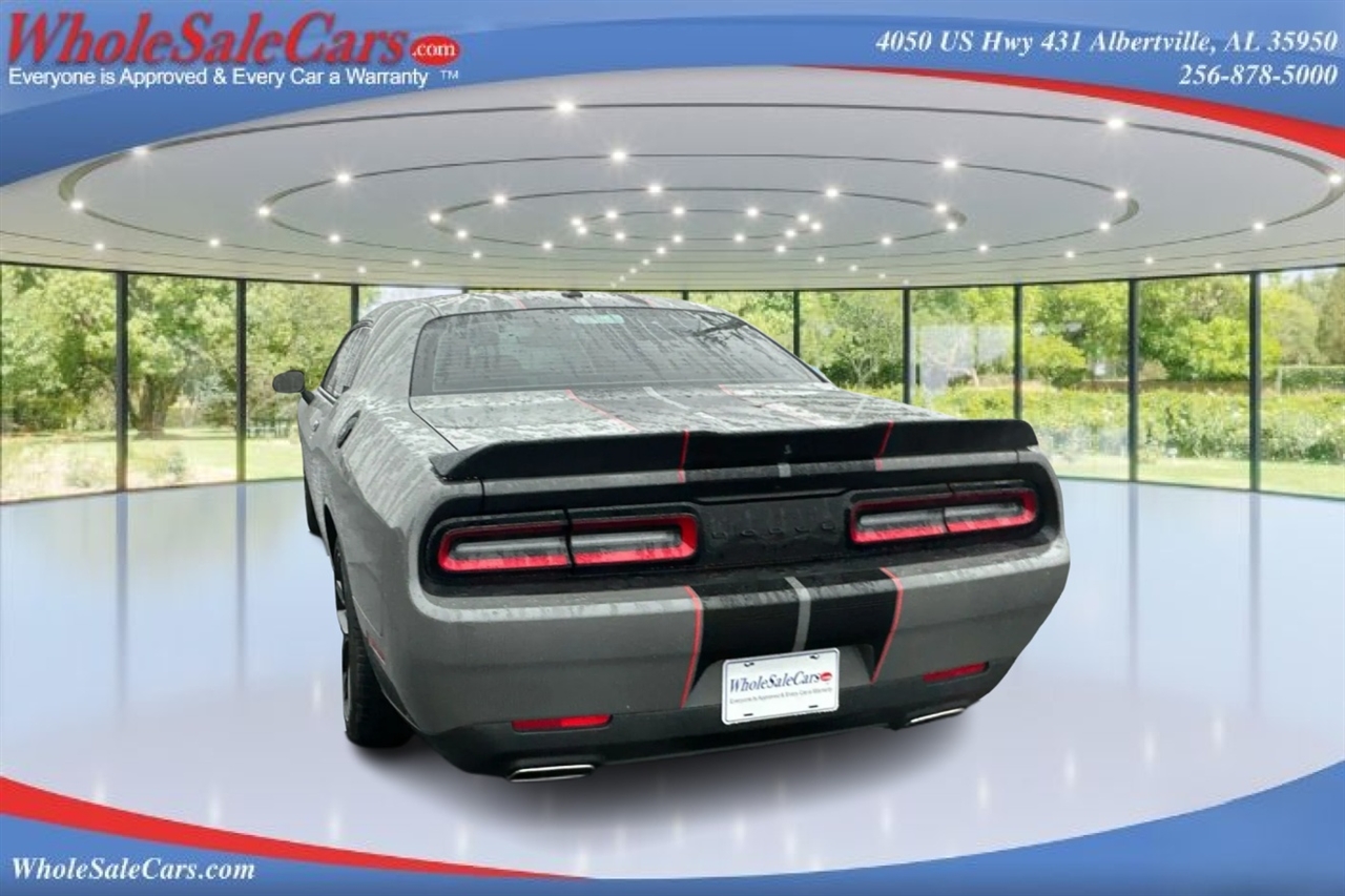 Dodge Challenger SXT 2D Coupe 2023