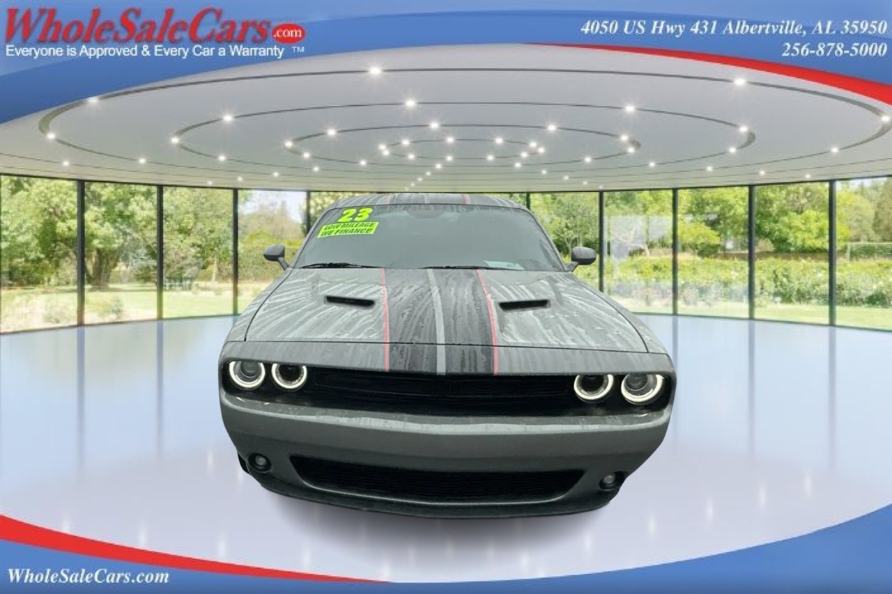 Dodge Challenger SXT 2D Coupe 2023