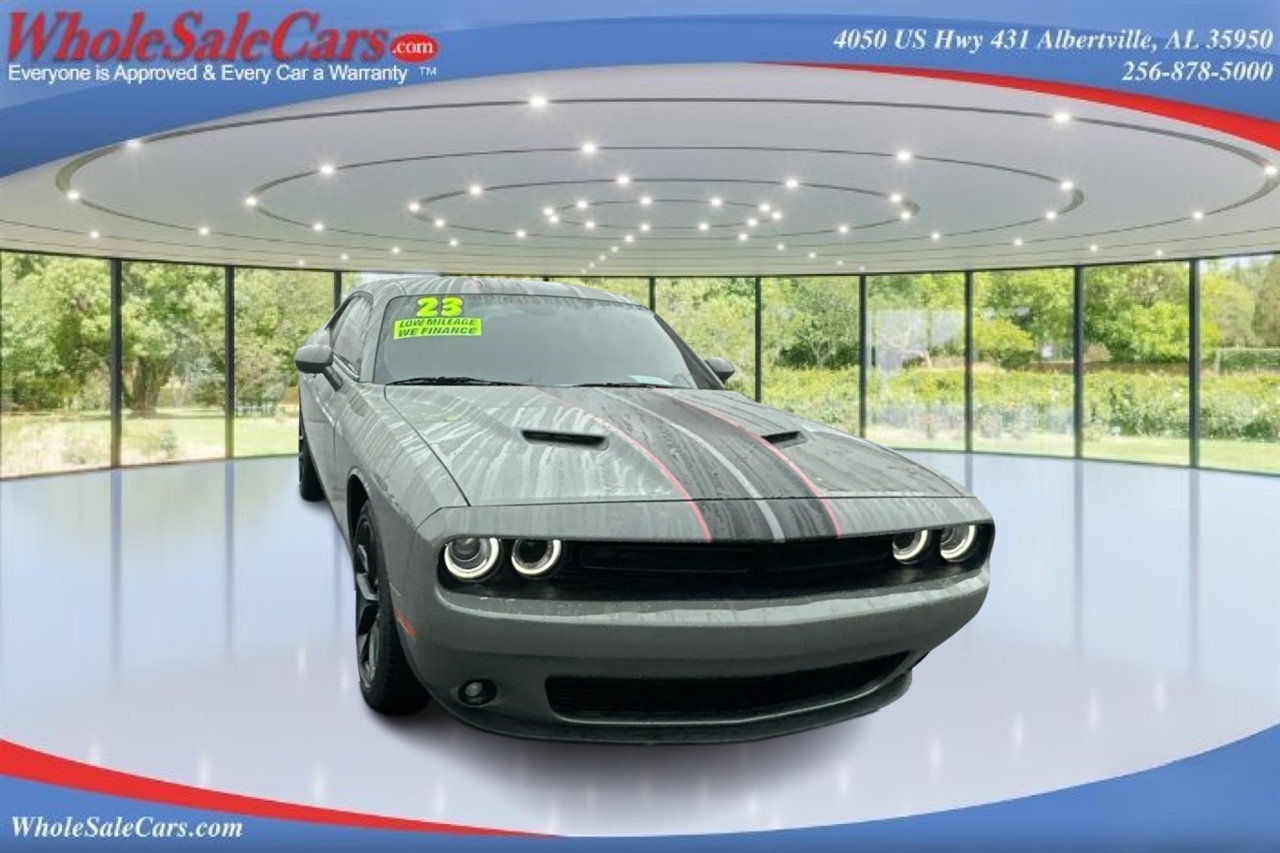 Dodge Challenger SXT 2D Coupe 2023