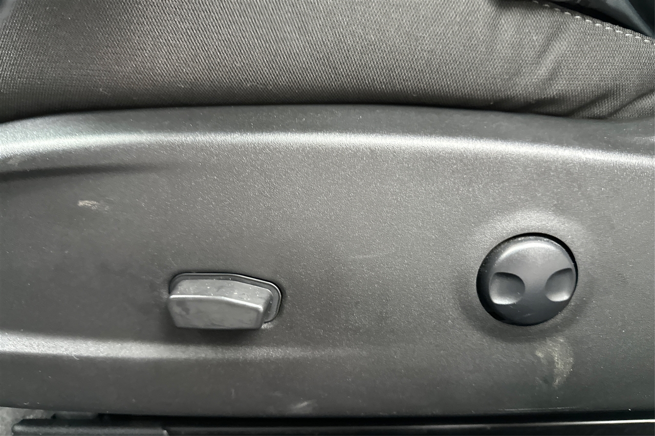 Dodge Challenger SXT 2D Coupe 2023