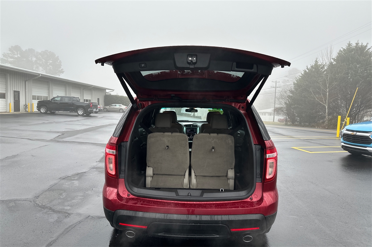 Ford Explorer Limited 4D SUV FWD 2013