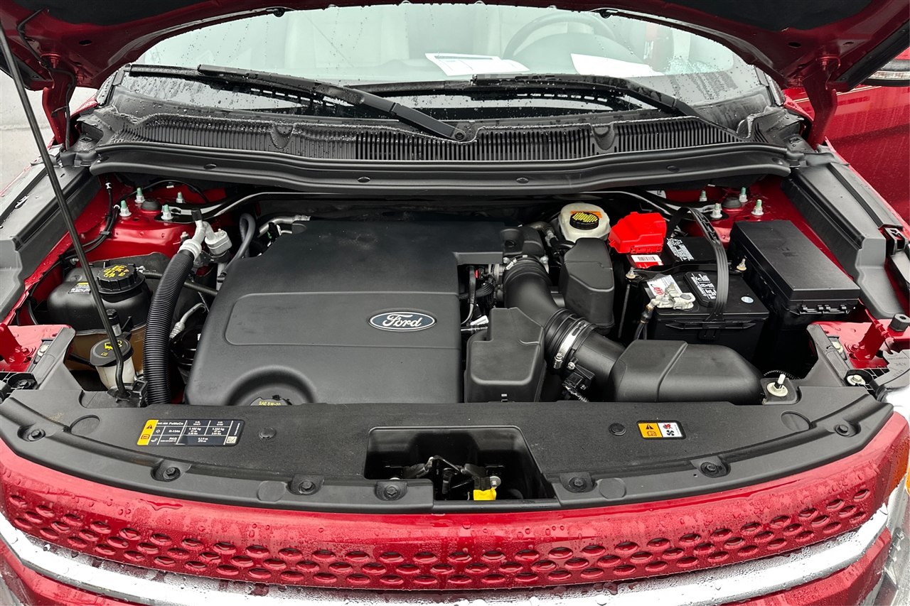 Ford Explorer Limited 4D SUV FWD 2013