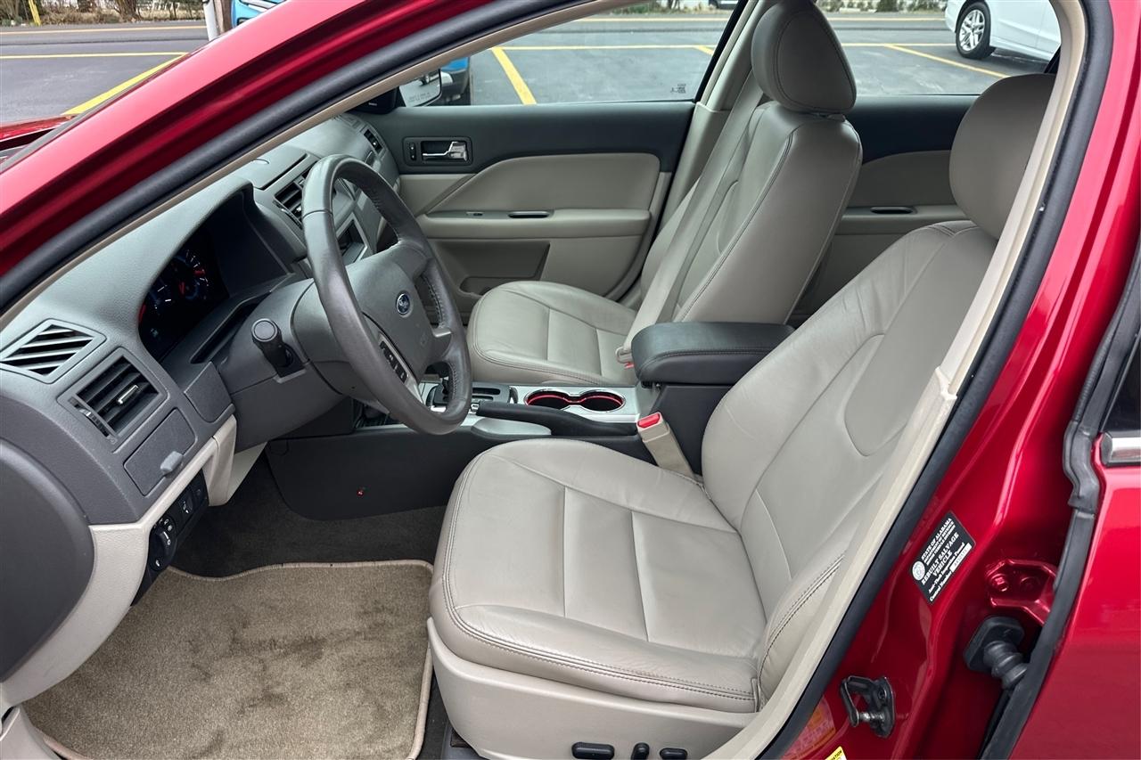 Ford Fusion SEL 4D Sedan 2012