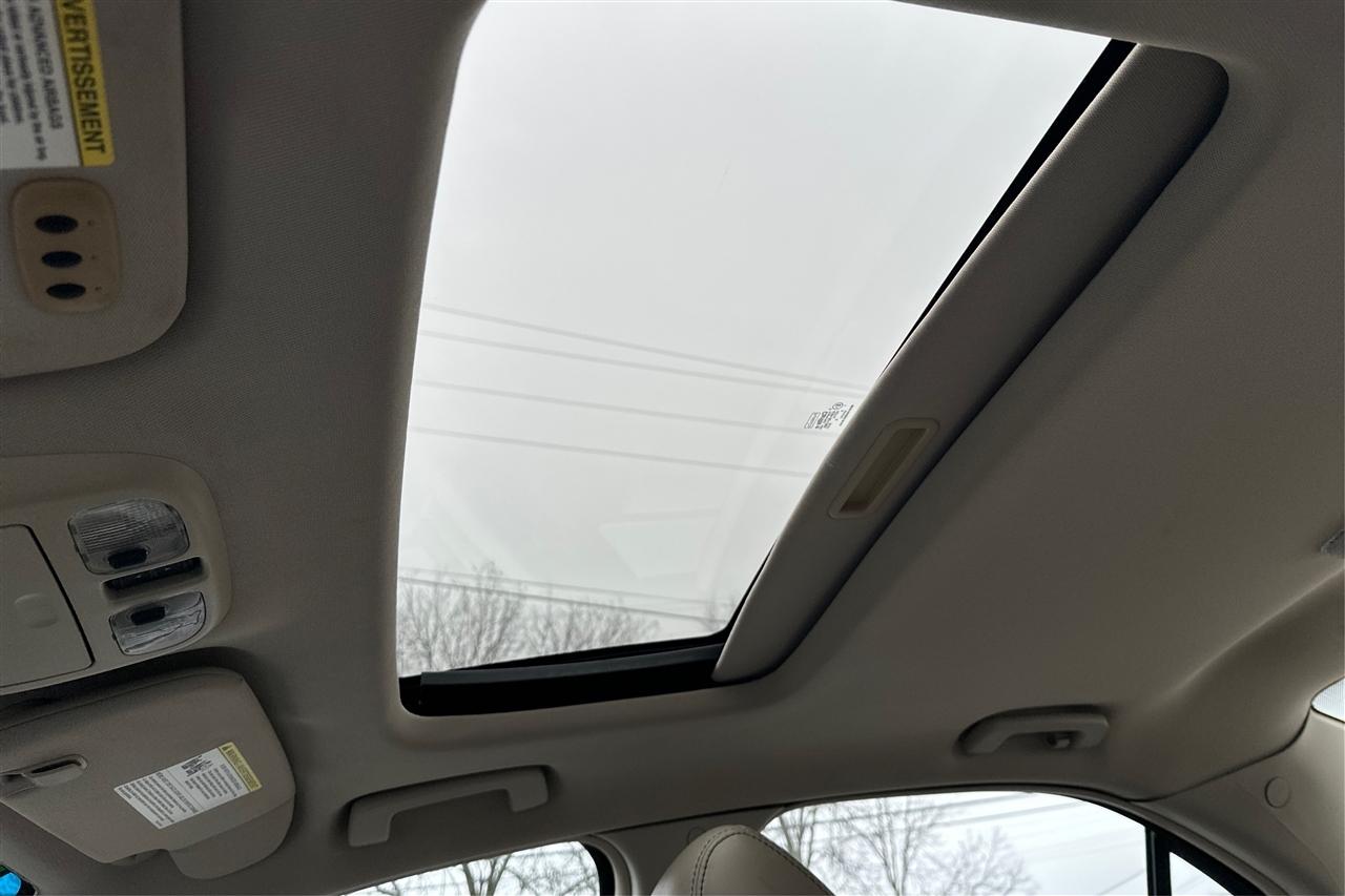 Ford Fusion SEL 4D Sedan 2012