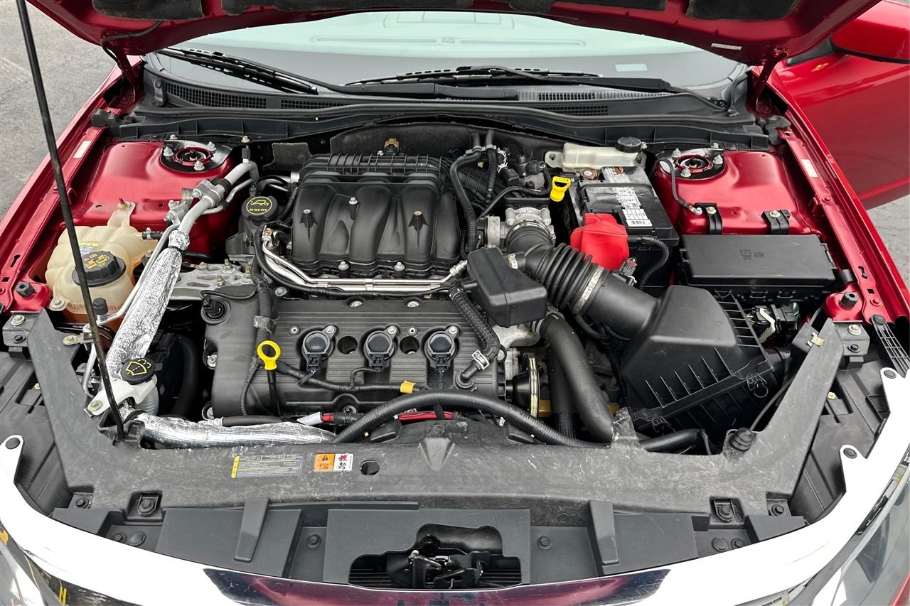 Ford Fusion SEL 4D Sedan 2012