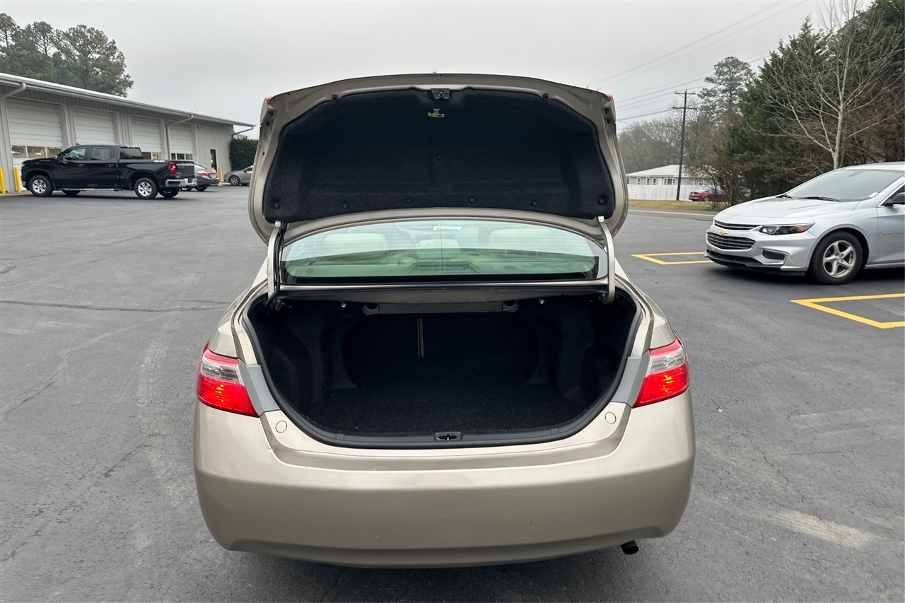 Toyota Camry Base 4D Sedan 2009