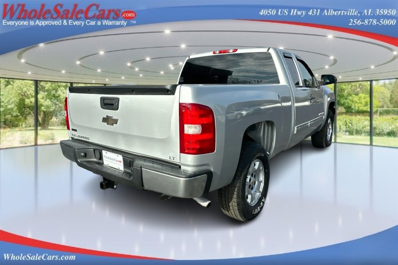 Chevrolet Silverado 1500 1LT Crew Cab 2WD 2011