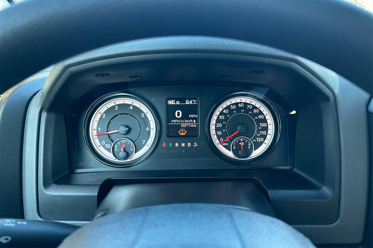 RAM 1500 DS Tradesman Crew Cab 4WD SWB 2019