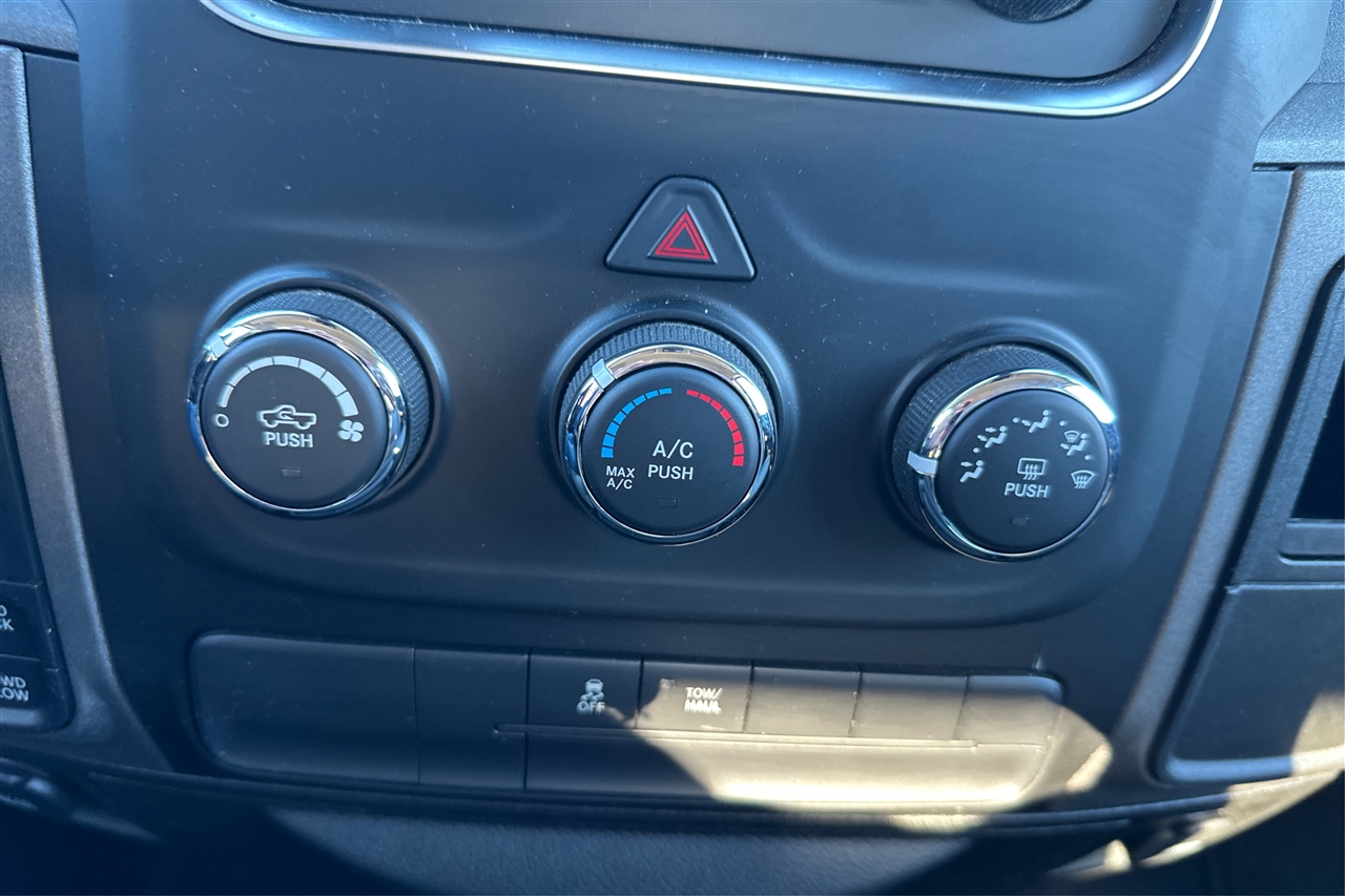 RAM 1500 DS Tradesman Crew Cab 4WD SWB 2019