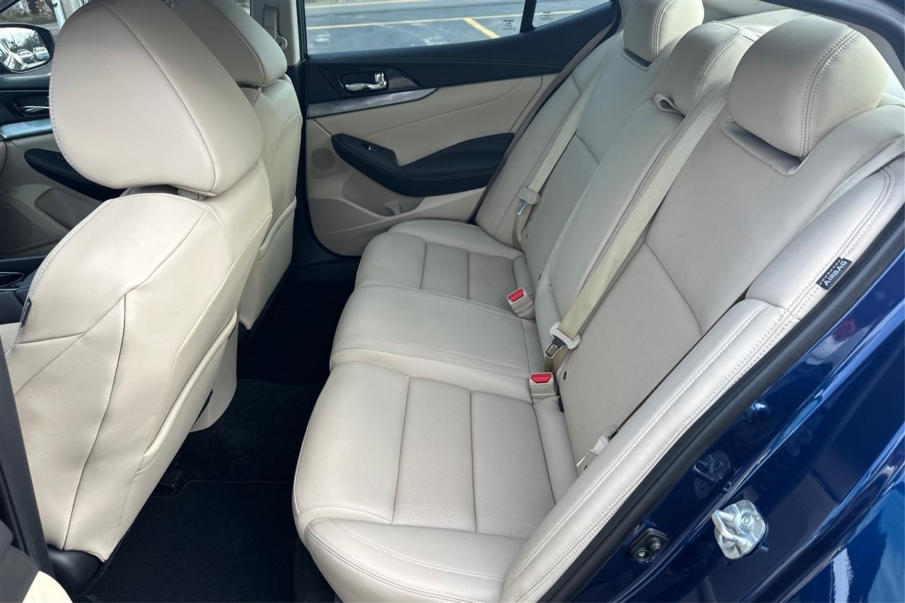 Nissan Maxima SV 4D Sedan 2019