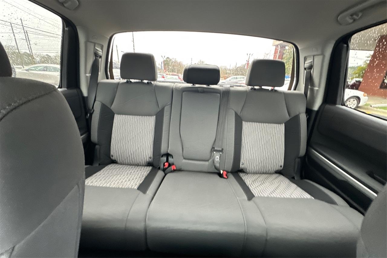 Toyota Tundra SR5 Crew Max 2017