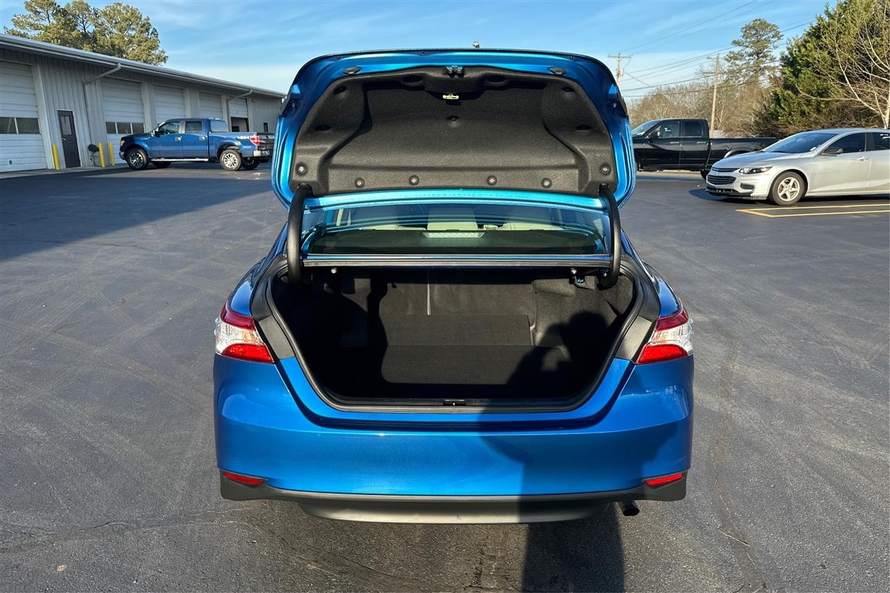 Toyota Camry LE 4D Sedan 2020