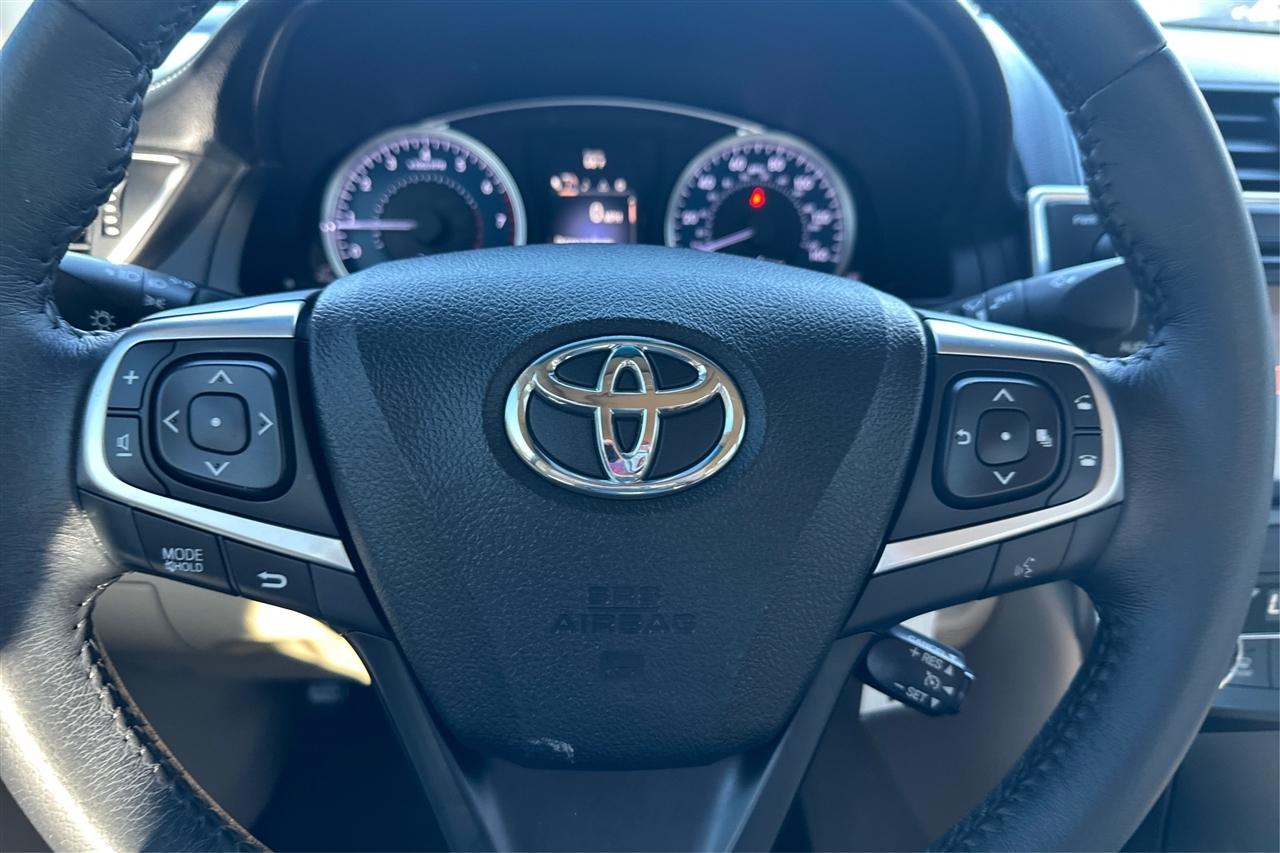 Toyota Camry XLE 4D Sedan 2017