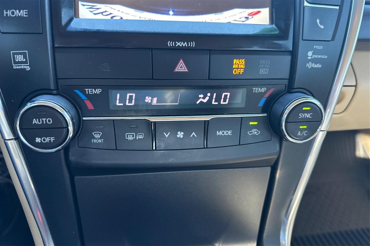 Toyota Camry XLE 4D Sedan 2017