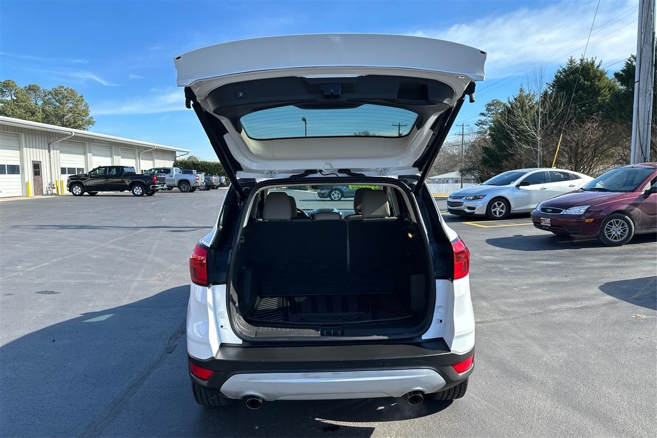 Ford Escape SEL 4D SUV FWD 2019