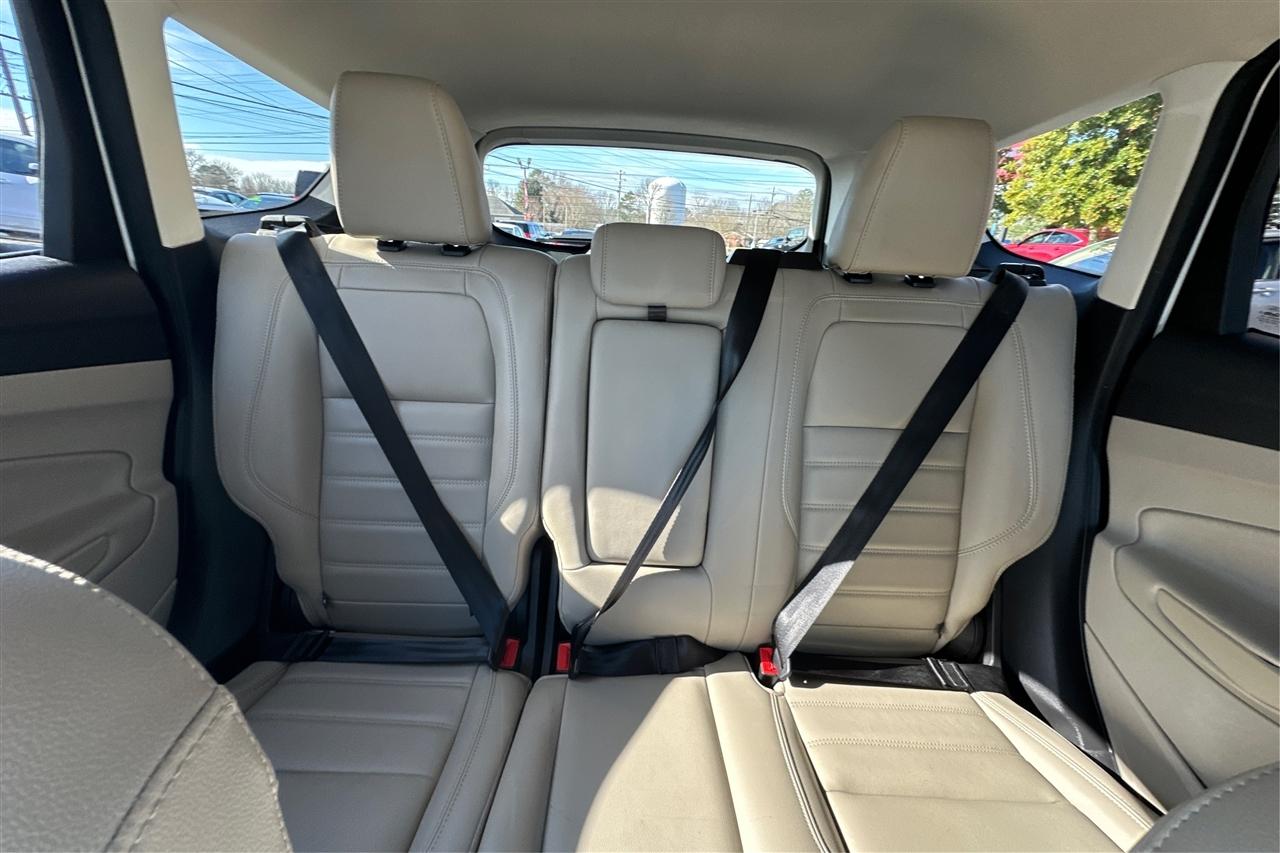 Ford Escape SEL 4D SUV FWD 2019