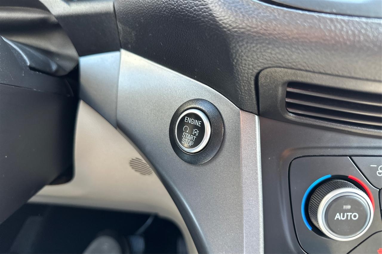 Ford Escape SEL 4D SUV FWD 2019