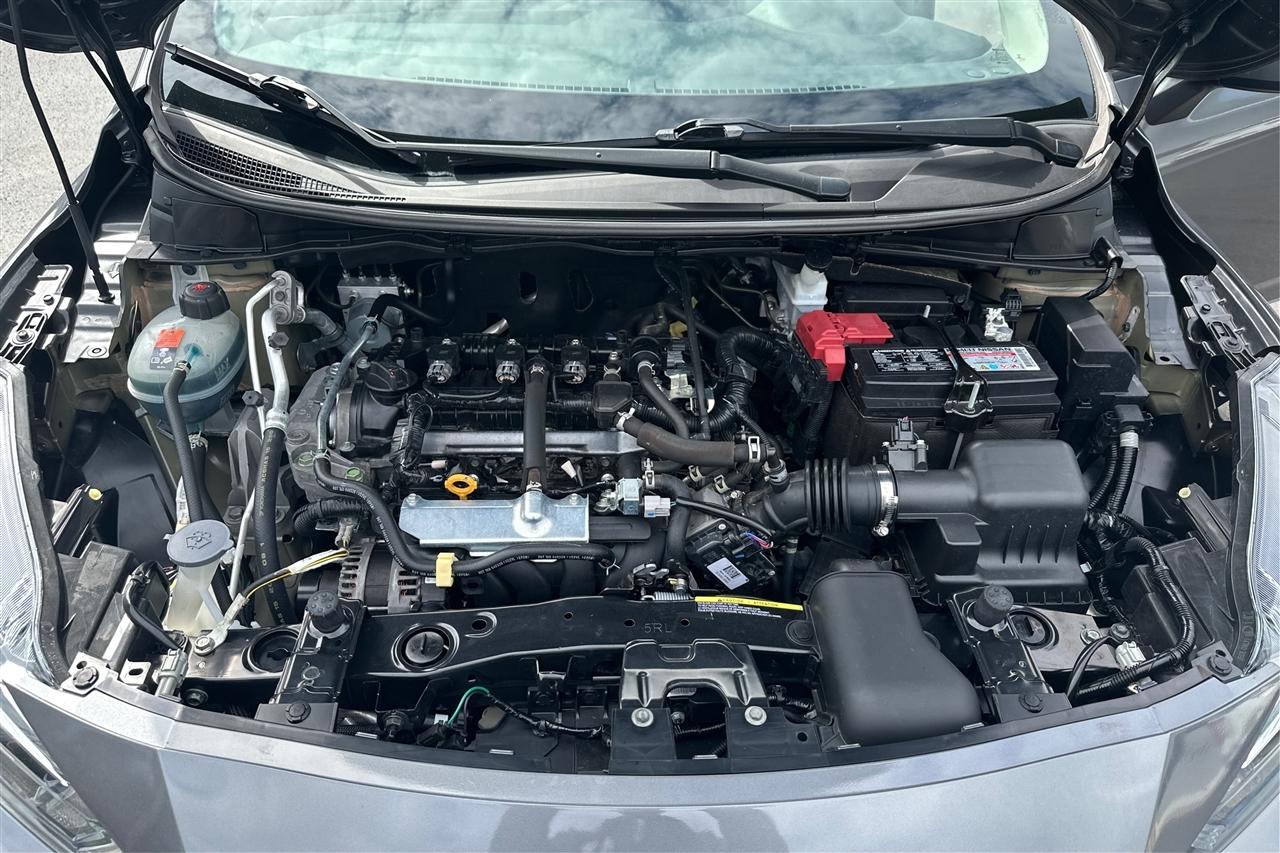 Nissan Versa SV 4D Sedan 2020