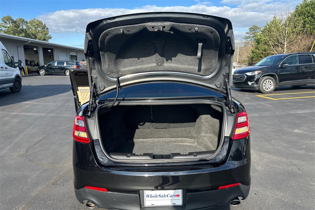 Ford Taurus SE 4D Sedan 2019