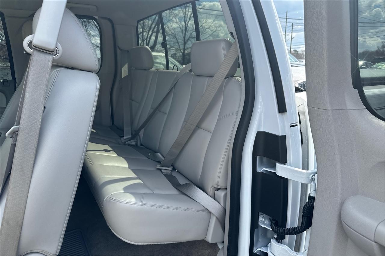 GMC Sierra 1500 SLT Crew Cab 4WD 2013