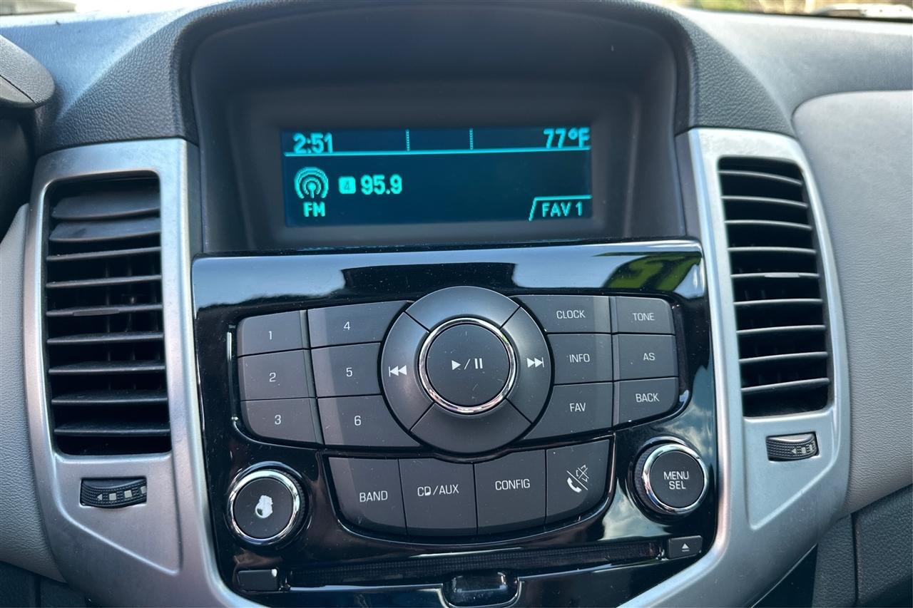 Chevrolet Cruze LS 4D Sedan 2015